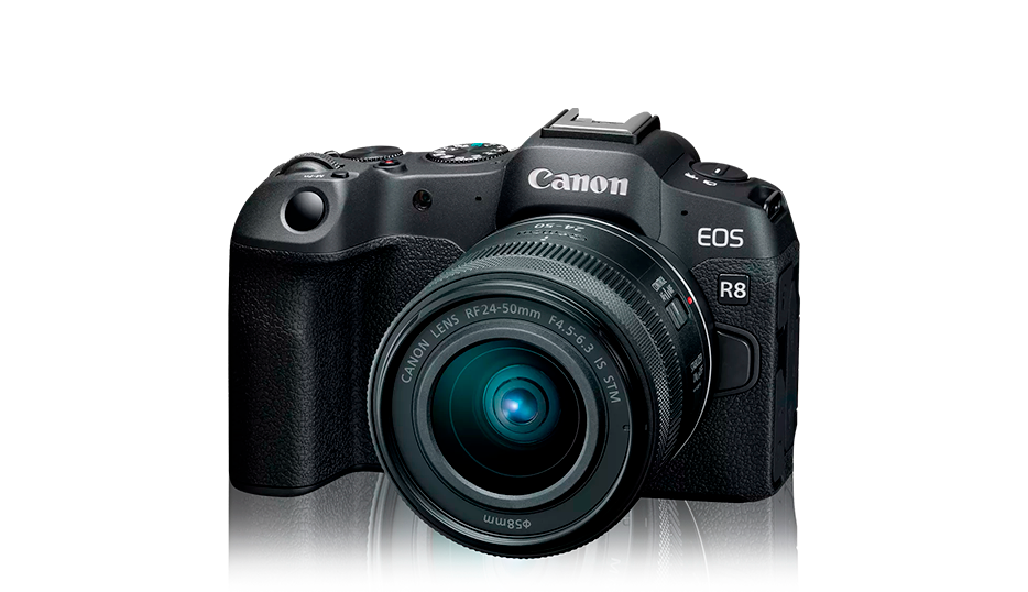 EOS R8