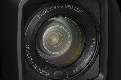 OBJETIVO CON ZOOM ÓPTICO