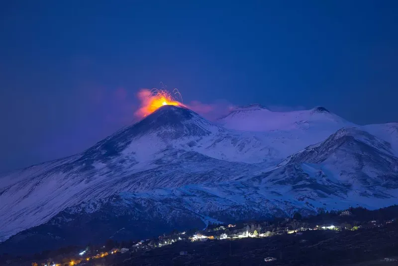 Erupción Volcan